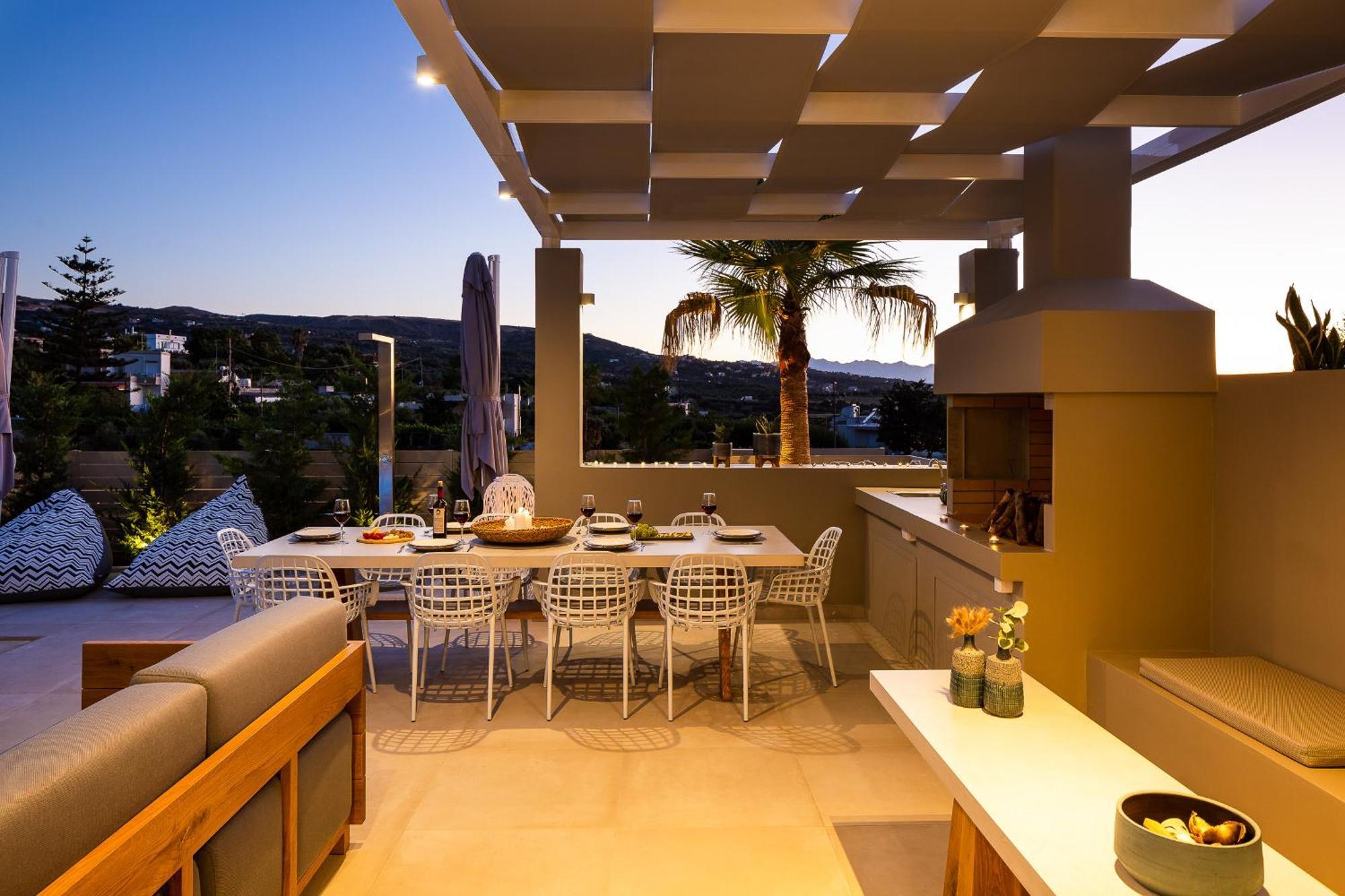 Vasilios Villa, With Pool, Gym & Close To Beach, By Thinkvilla Loutra  Екстер'єр фото